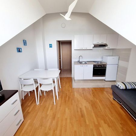 Apartments Iskra Duće Extérieur photo