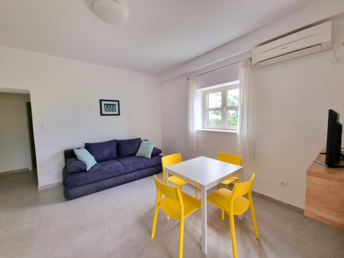 Apartments Iskra Duće Extérieur photo