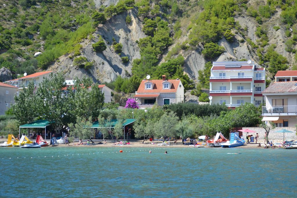 Apartments Iskra Duće Extérieur photo